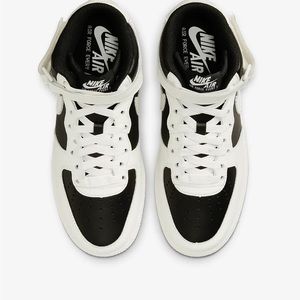 Nike Air Force 1 '07 Mid
Women's Shoes
